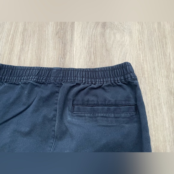 Old navy cargo pants - Picture 6 of 6